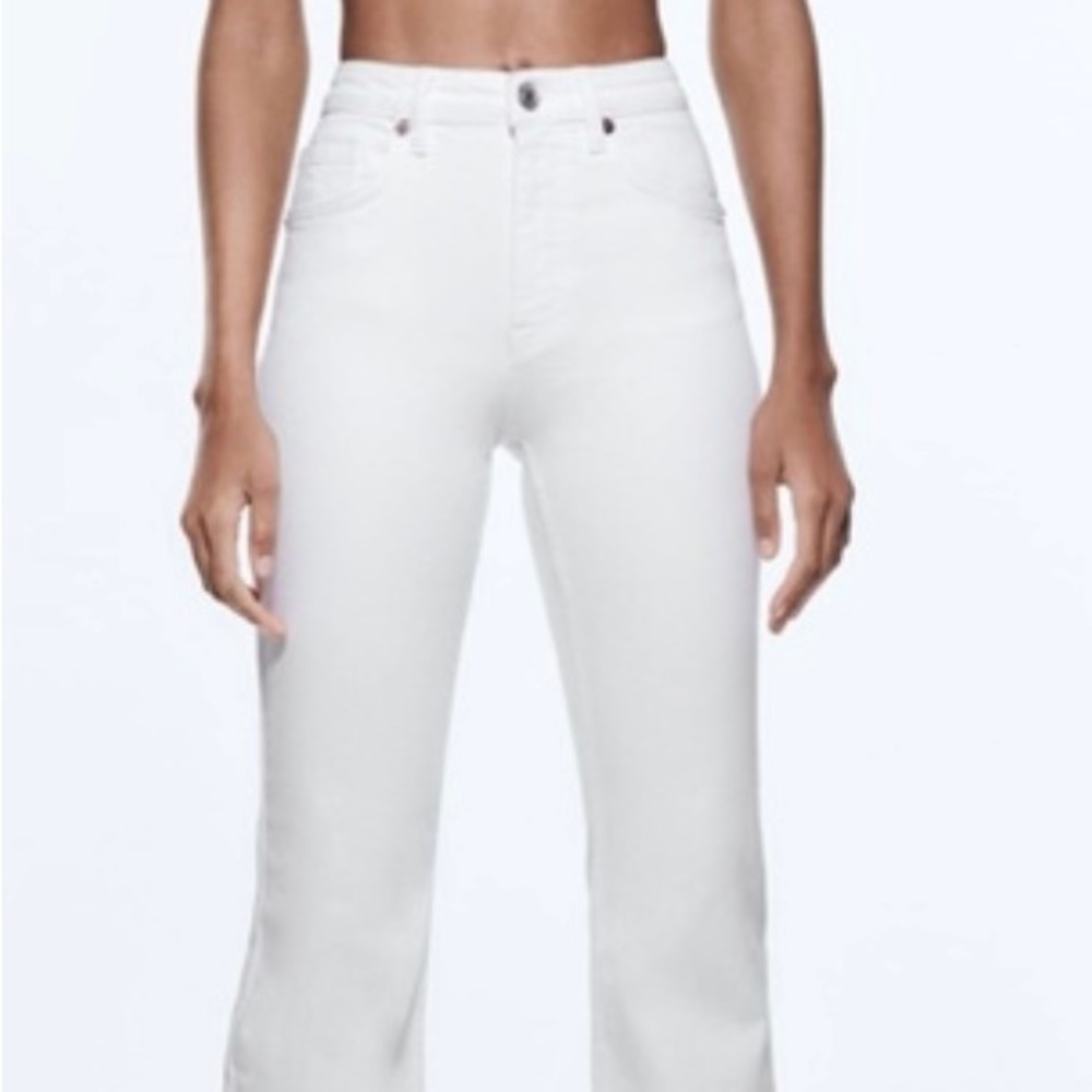 White Zara flare bottom jeans high rise